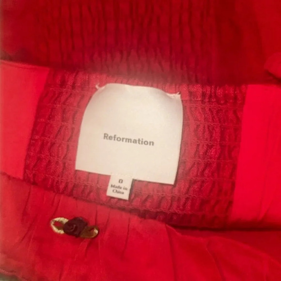 NEW Reformation Emery Linen Top in Lipstick Red Flower Detail | size 0 - Picture 8 of 11